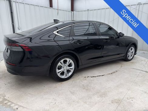 Used 2023 Honda Accord LX image 11