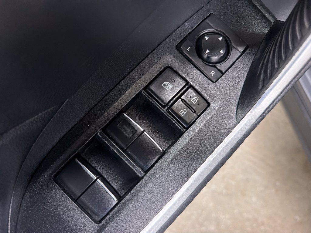 Used 2021 Toyota RAV4 XLE Premium FWD image 16