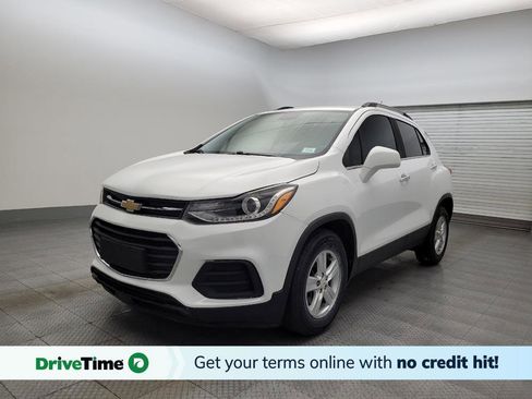 Used 2019 Chevrolet Trax LT w/ LT Convenience Package FWD image 1