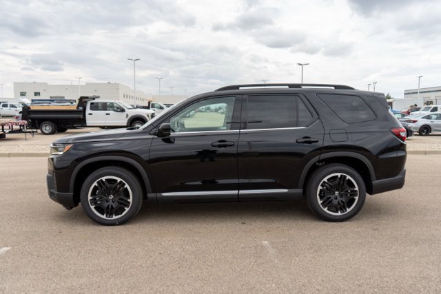 New 2026 Honda Pilot Touring image 4