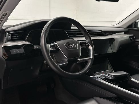 Used 2023 Audi e-tron Premium AWD/4WD image 10