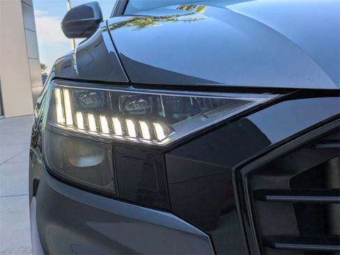 Used 2023 Audi Q8 Premium Plus image 10