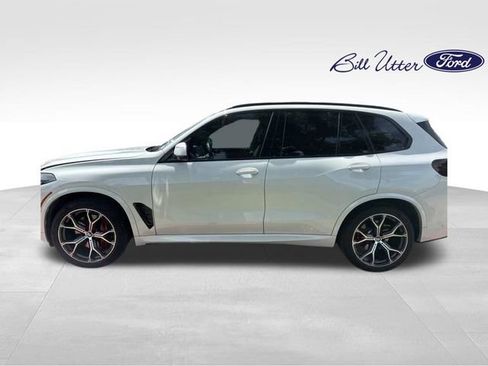 Used 2024 BMW X5 sDrive40i w/ M Sport Package RWD image 2
