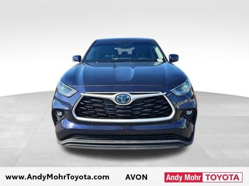 Certified 2023 Toyota Highlander LE image 2