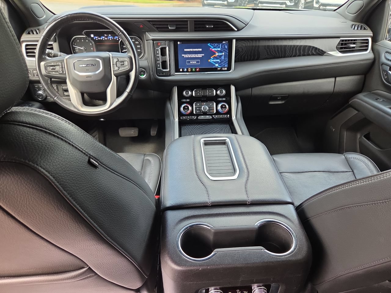 Used 2021 GMC Yukon Denali w/ Denali Ultimate Package AWD/4WD image 21
