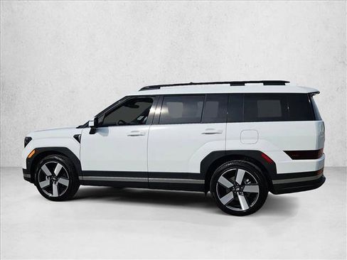 Used 2025 Hyundai Santa Fe Limited image 8