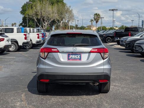 Used 2022 Honda HR-V LX image 7