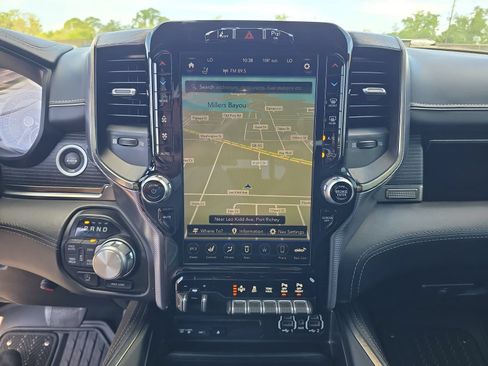 Used 2019 RAM 1500 Limited AWD/4WD image 17