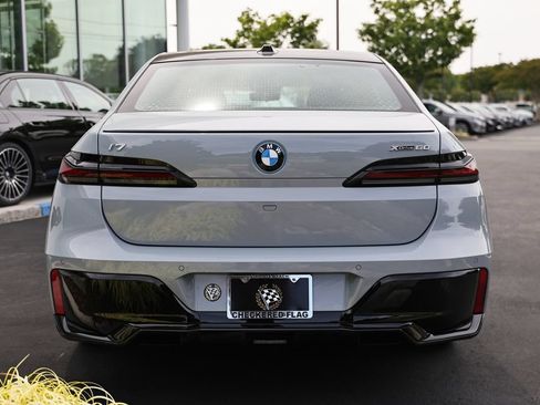 New 2026 BMW i7 xDrive60 AWD/4WD image 7