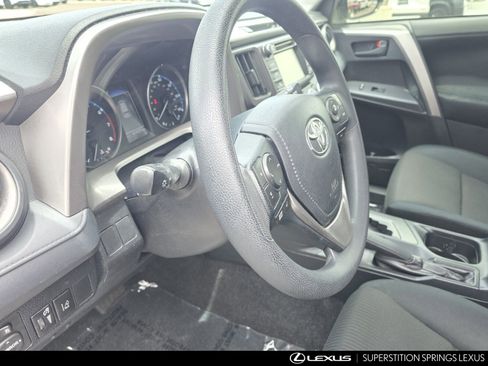 Used 2018 Toyota RAV4 LE w/ Carpet Mat Package FWD image 15