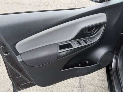 Used 2017 Toyota Yaris L w/ Carpet Mat Package FWD image 7