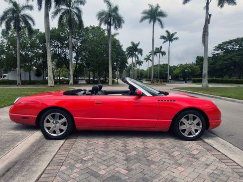 Used 2002 Ford Thunderbird RWD image 18