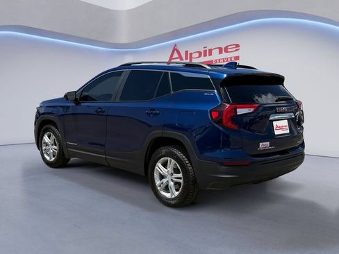 Used 2022 GMC Terrain SLE w/ Driver Convenience Package AWD/4WD image 3
