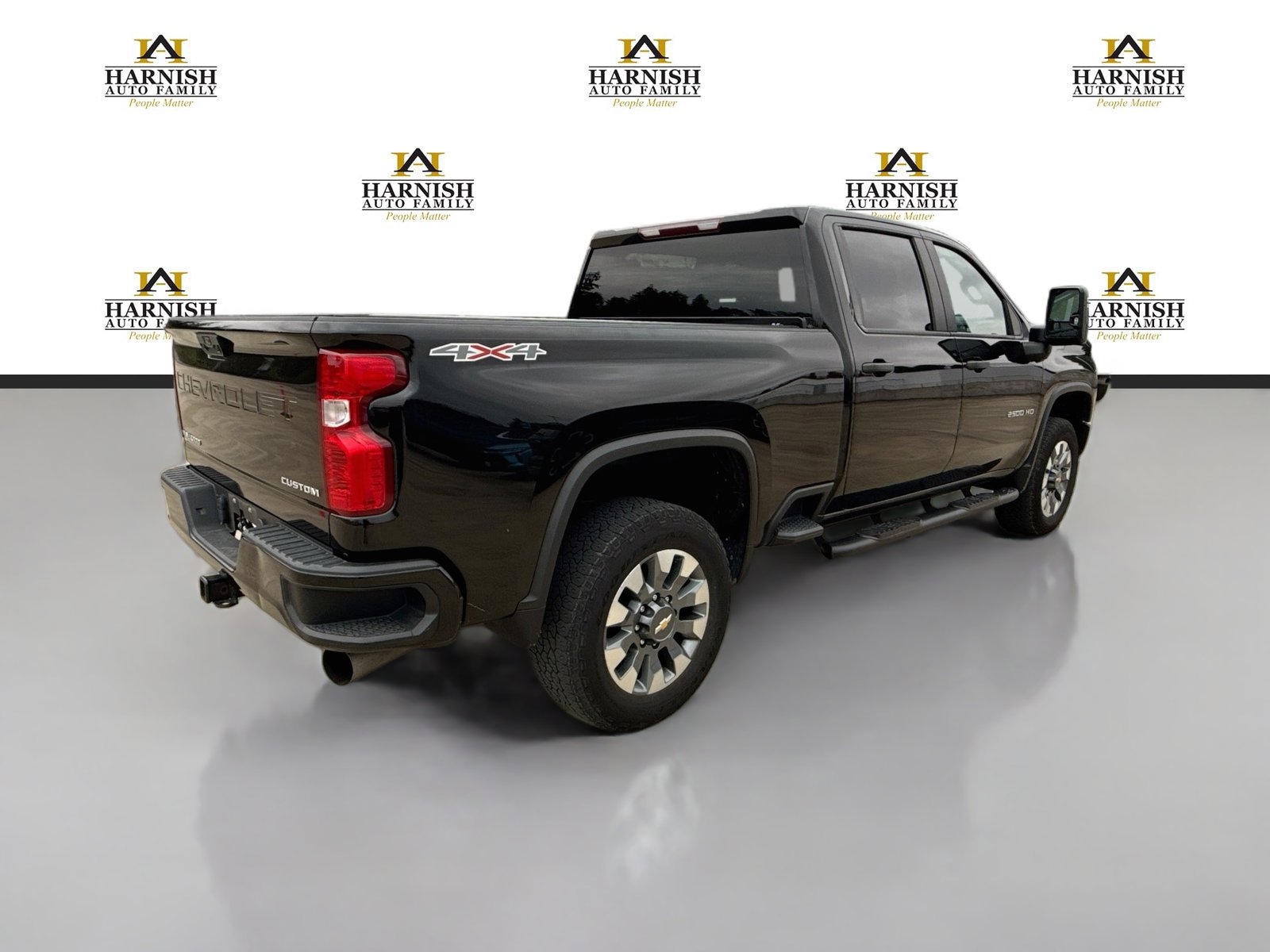 Used 2023 Chevrolet Silverado 2500 Custom w/ Custom Value Package AWD/4WD image 6