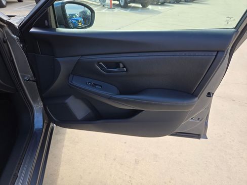 Certified 2025 Nissan Sentra S FWD image 28