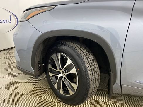 Certified 2021 Toyota Highlander XLE AWD/4WD image 26
