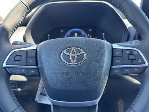 New 2026 Toyota Grand Highlander AWD Hybrid image 16