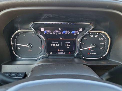 Used 2020 GMC Sierra 3500 SLT image 23