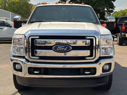 Used 2014 Ford F250 Lariat w/ Chrome Package image 9