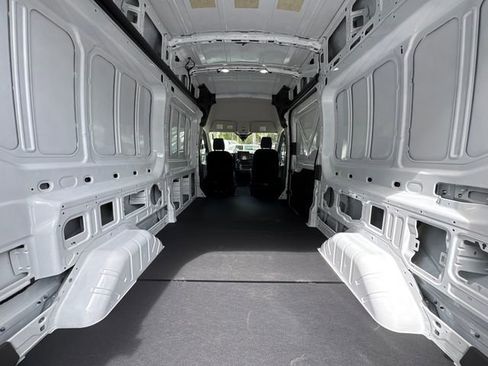 New 2026 Ford Transit 350 148 High Roof RWD image 18