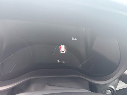 Certified 2025 Toyota Sienna LE w/ LE Plus Package image 11