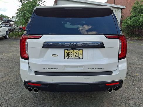Used 2023 GMC Yukon XL Denali Ultimate AWD/4WD image 7