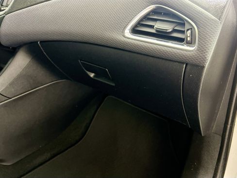 Used 2017 Chevrolet Cruze LT image 33