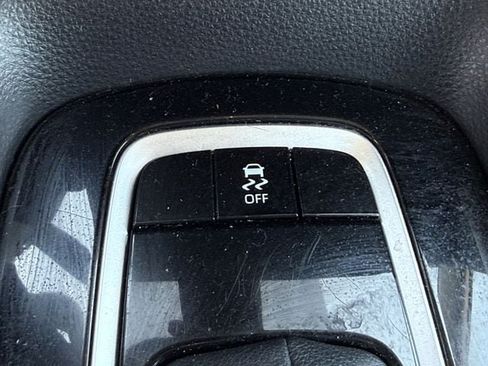 Used 2024 Toyota Corolla LE FWD image 21
