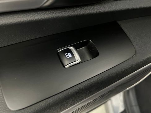 Used 2025 Kia Telluride S image 17