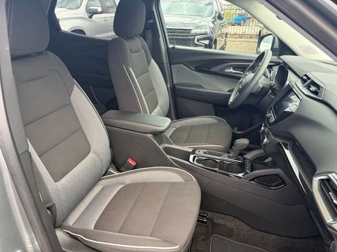 Used 2023 Chevrolet TrailBlazer LT w/ Convenience Package AWD/4WD image 30