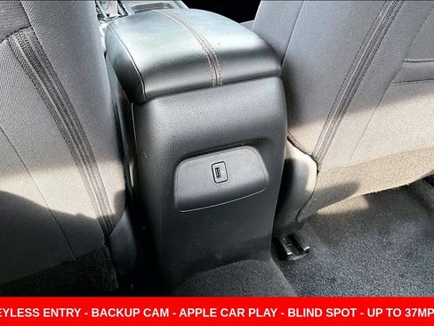 Used 2023 Nissan Sentra SR w/ Electronics Package FWD image 10