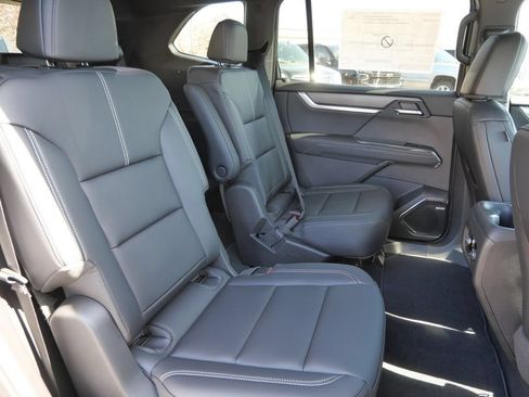 New 2026 GMC Acadia Elevation w/ Elevation Premium Package AWD/4WD image 32