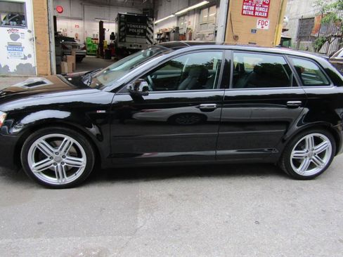 Used 2012 Audi A3 2.0T Premium Plus FWD image 2
