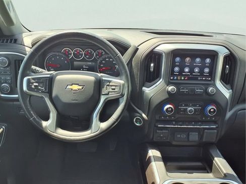Certified 2022 Chevrolet Silverado 2500 LTZ w/ LTZ Convenience Package AWD/4WD image 4