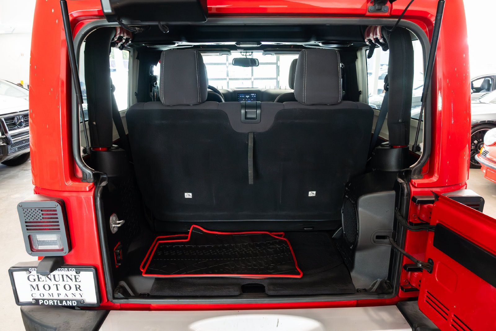 Used 2014 Jeep Wrangler Sahara w/ Dual Top Group AWD/4WD image 7