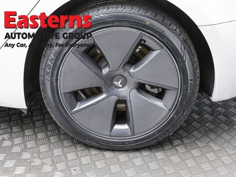 Used 2023 Tesla Model 3 Standard Range RWD image 8