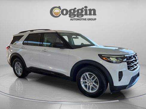 New 2026 Ford Explorer Active w/ Active Comfort Package image 7