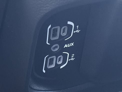 Used 2023 RAM 1500 Laramie image 34