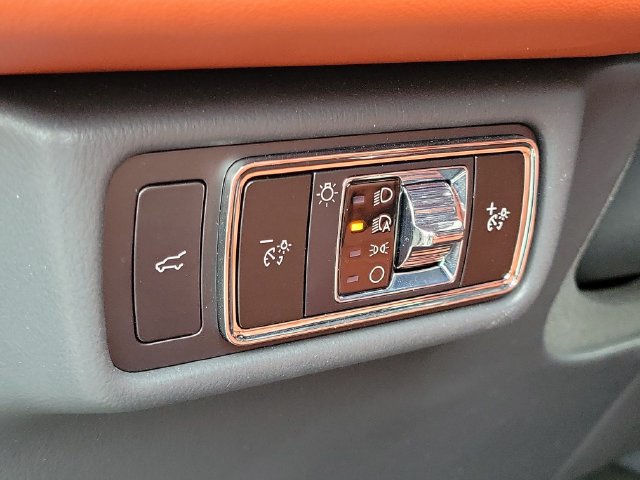 Used 2025 Lincoln Aviator Reserve w/ Equipment Group 201A AWD/4WD image 10