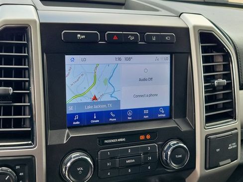 Used 2020 Ford F250 Lariat w/ Lariat Ultimate Package AWD/4WD image 24