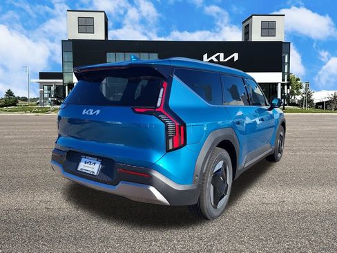 New 2026 Kia EV9 Wind image 5