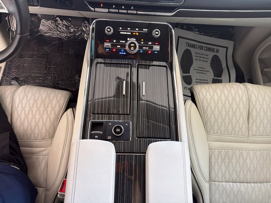 Used 2024 Lincoln Navigator Black Label AWD/4WD image 18