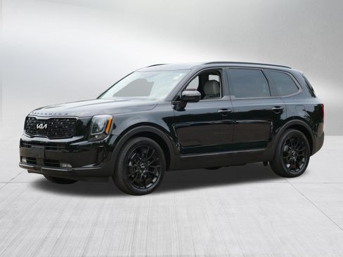 Certified 2022 Kia Telluride SX w/ Nightfall Edition Package AWD/4WD image 3