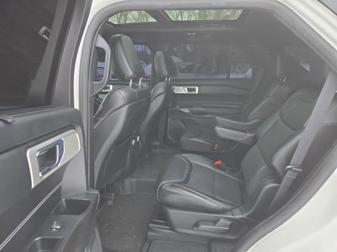 Used 2020 Ford Explorer ST w/ ST Street Pack image 9