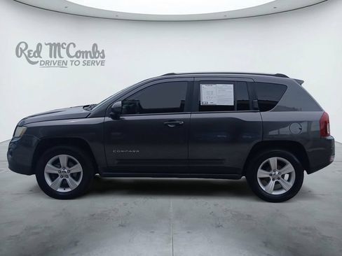 Used 2014 Jeep Compass Latitude FWD image 2