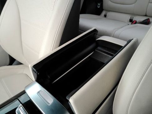 Used 2023 Mercedes-Benz GLC 300 4MATIC w/ Exclusive Trim Package image 47