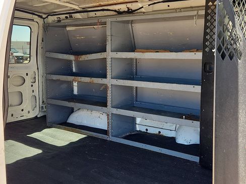 Used 2008 Ford E-250 and Econoline 250 RWD image 10