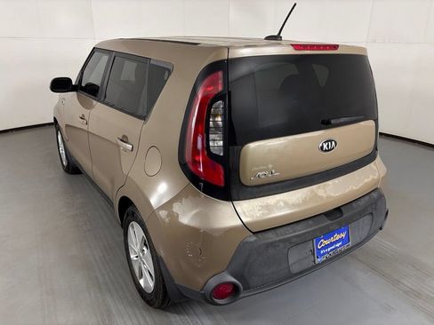 Used 2016 Kia Soul FWD image 6