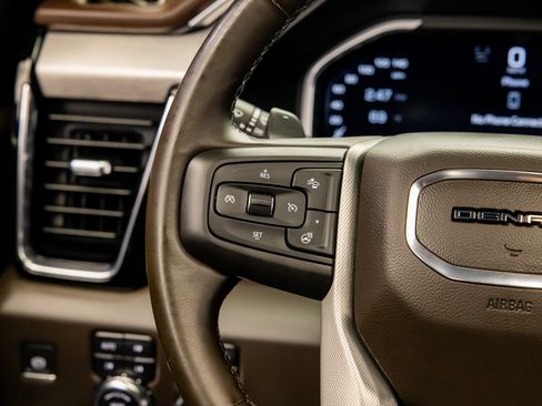 Used 2023 GMC Sierra 1500 Denali w/ Denali Reserve Package AWD/4WD image 44