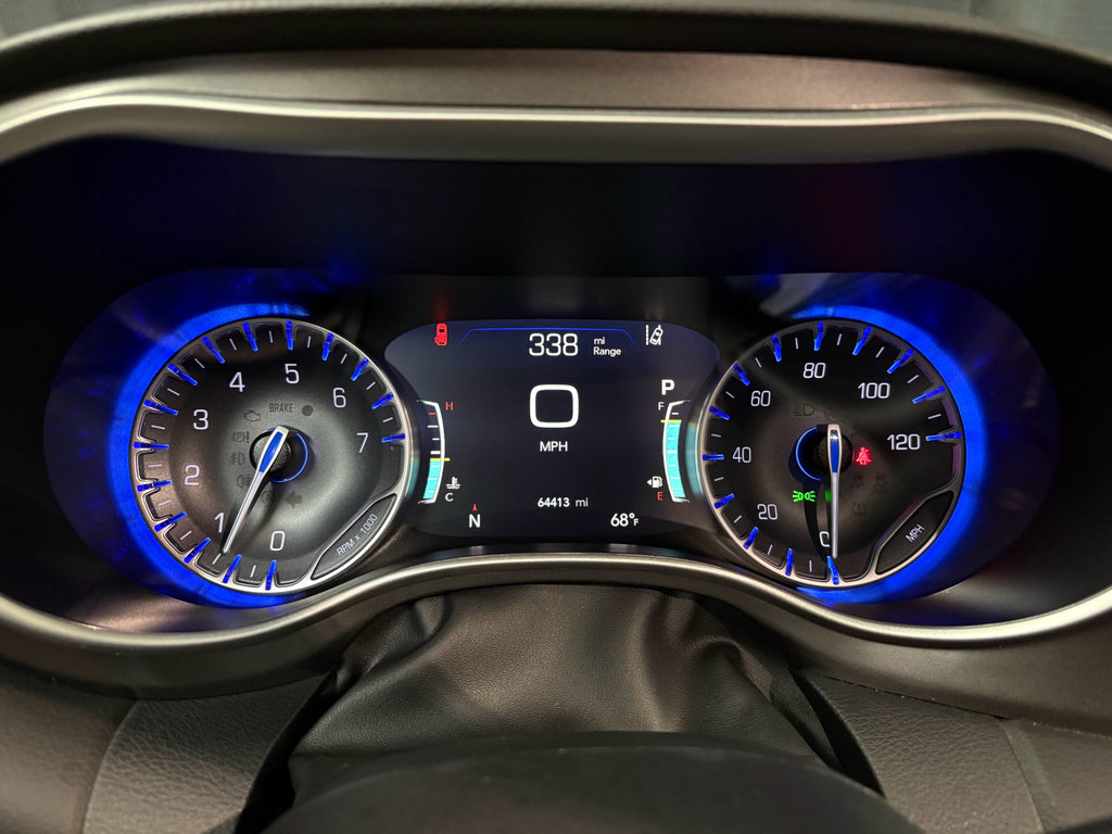 Used 2024 Chrysler Pacifica Touring-L FWD image 18